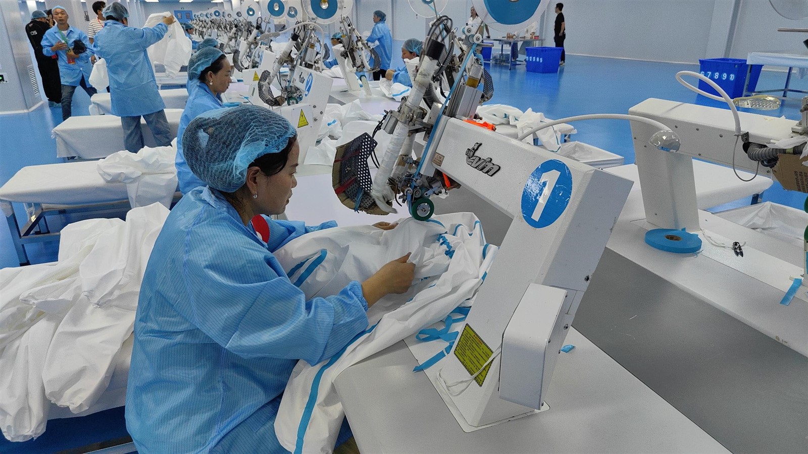 Production line of Coverall Production line of Coverall